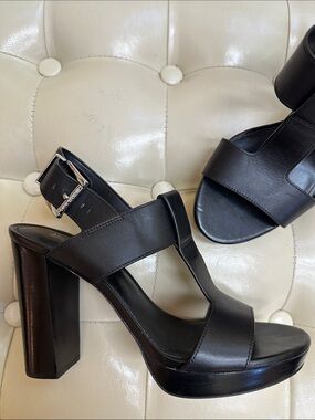 Michael Kors Black Leather Block Heel Sandals NEW Size 8